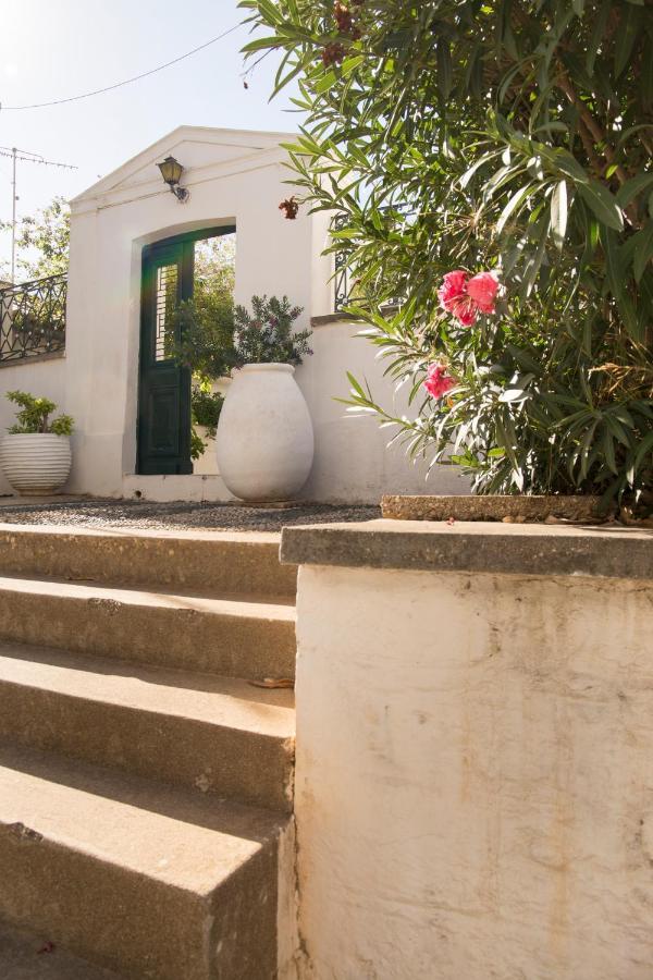 1861 Mansion Spetses Villa Exterior foto